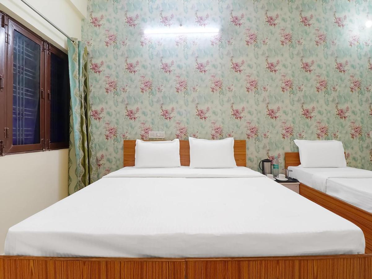 Oyo 84661 Lakshmi Home Stay Jhajra Экстерьер фото