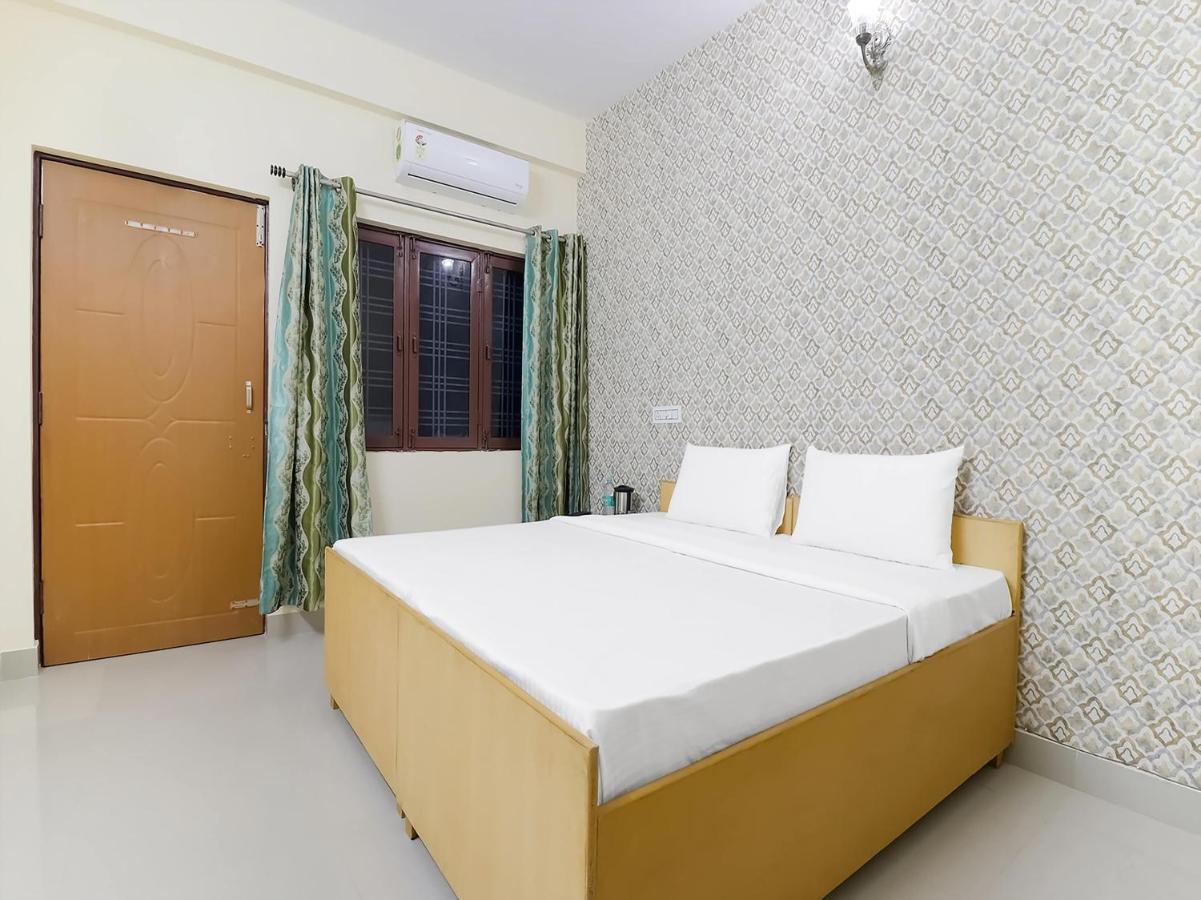 Oyo 84661 Lakshmi Home Stay Jhajra Экстерьер фото